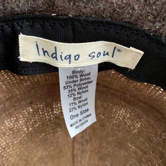 Indigo Soul | 100% Wool Bow Cloche Hat Brown (OS) - Picture 14 of 16